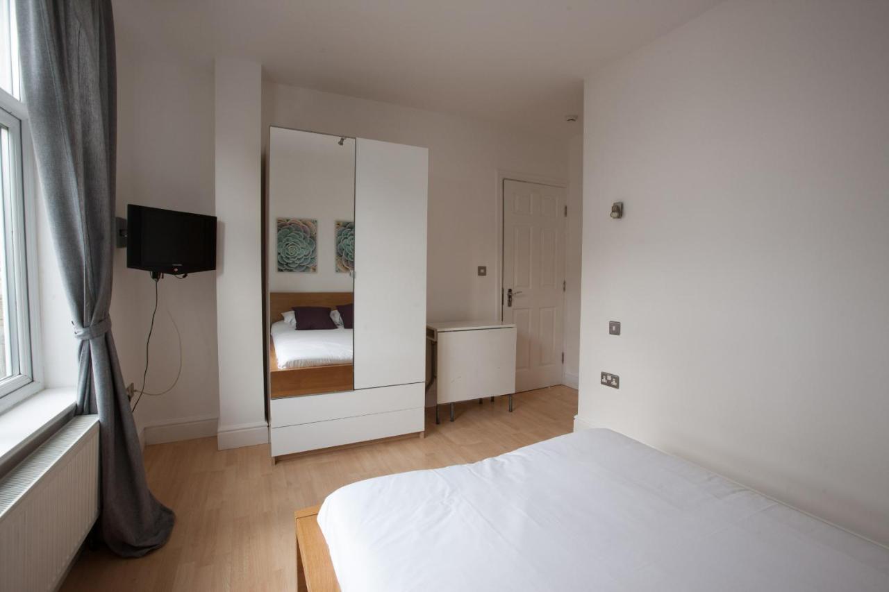 Tooting & By Primecityhosts London